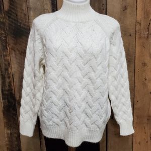 Vince Camuto White Cable Knit Sweater